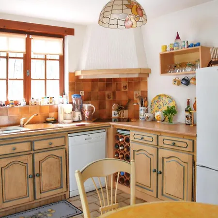 Charmante A Avec Piscine Et Jardin Vila *