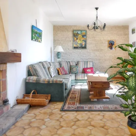 Charmante A Avec Piscine Et Jardin *