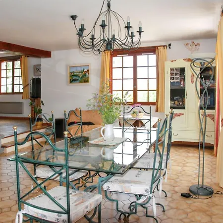 Charmante A Avec Piscine Et Jardin Vila *