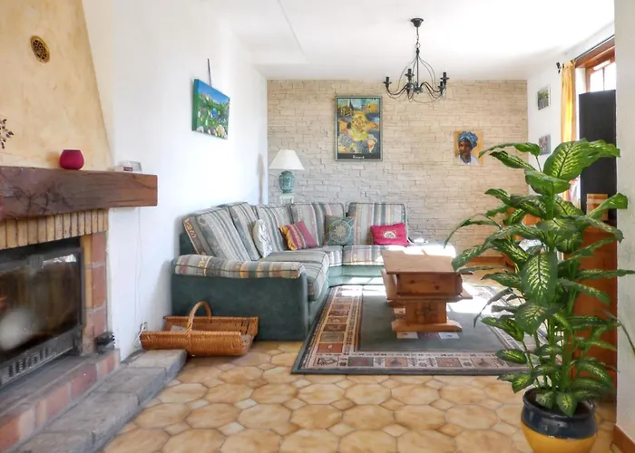 Charmante A Avec Piscine Et Jardin *